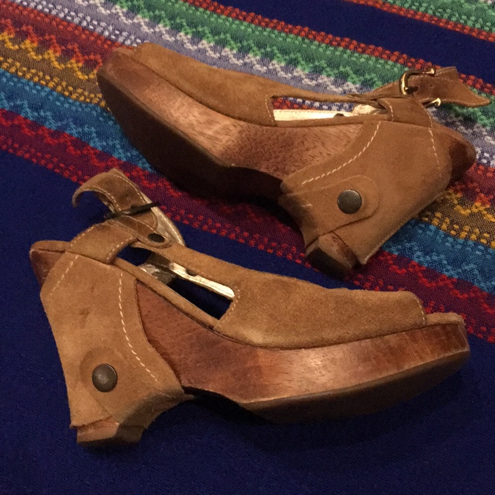 True Religion wedges